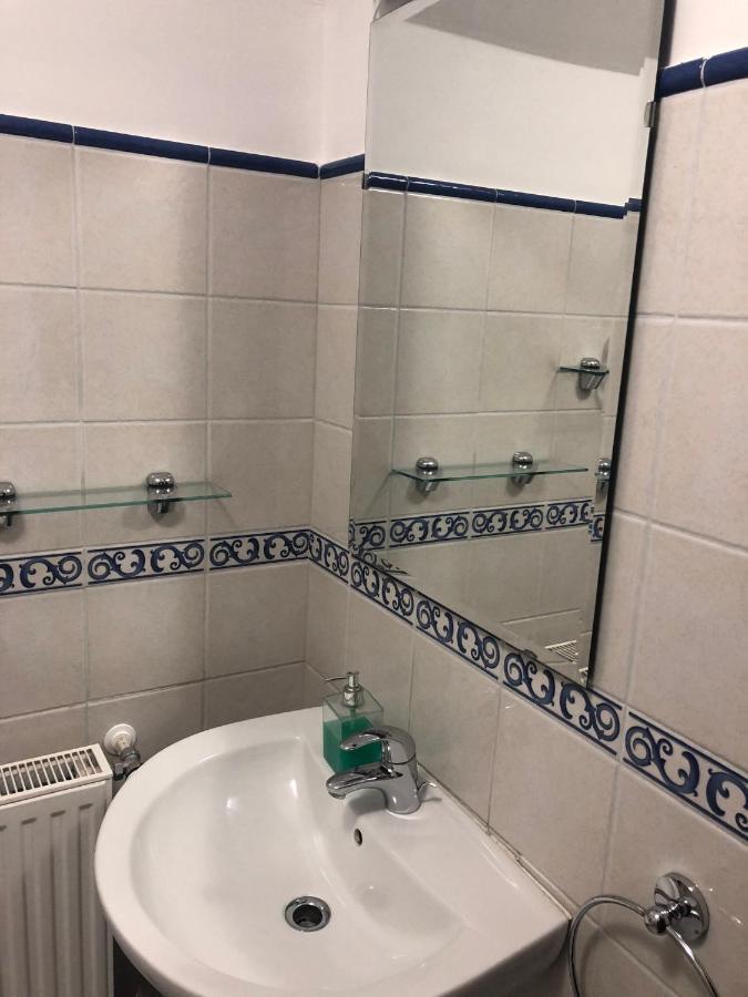 Karam Vendeghaz Es Lakasetterem Hotel Nagybajcs Exterior foto